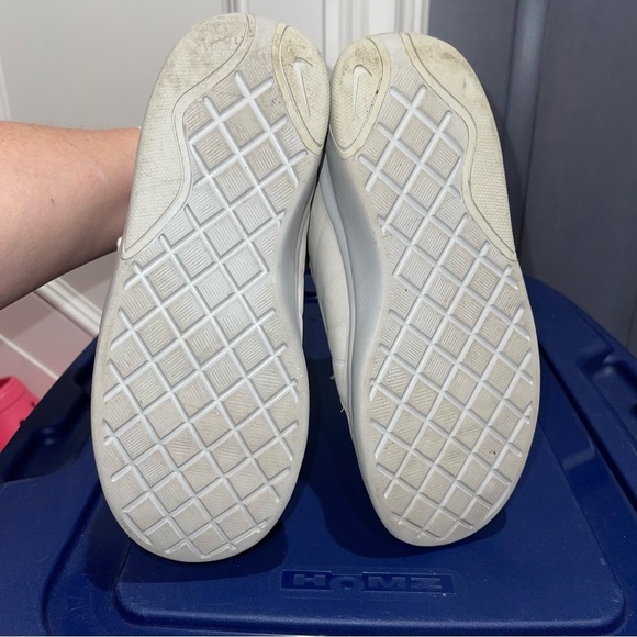 NIKE 840106-010 YOUTH UNISEX SHOES SNEAKERS OFF WHITE LIGHT GRAY LEATHER SZ 4Y - Picture 6 of 8